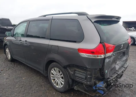2012 Toyota Sienna Xle V6 8 Passenger from USA, damaged, VIN 5TDYK3DC4CS201095